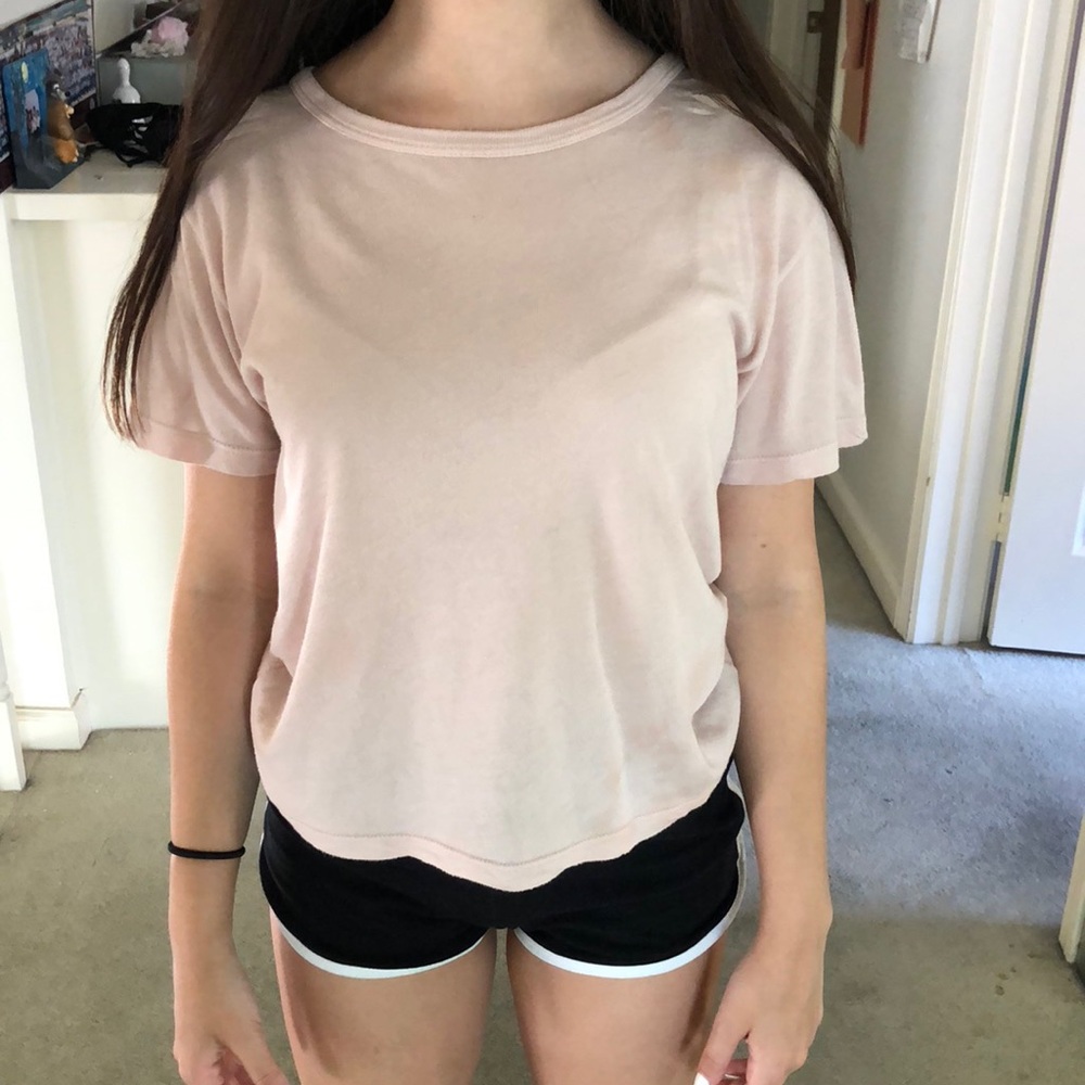 pink brandy melville t-shirt